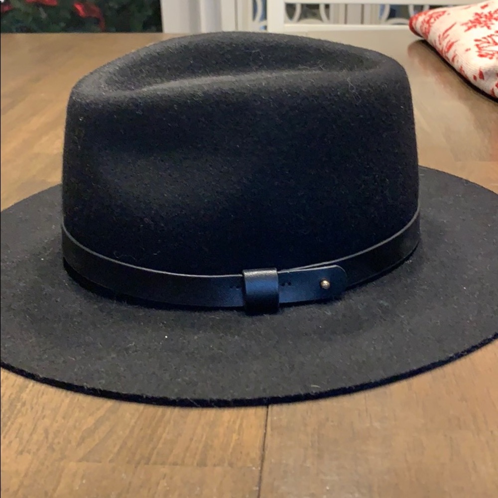 Black hat